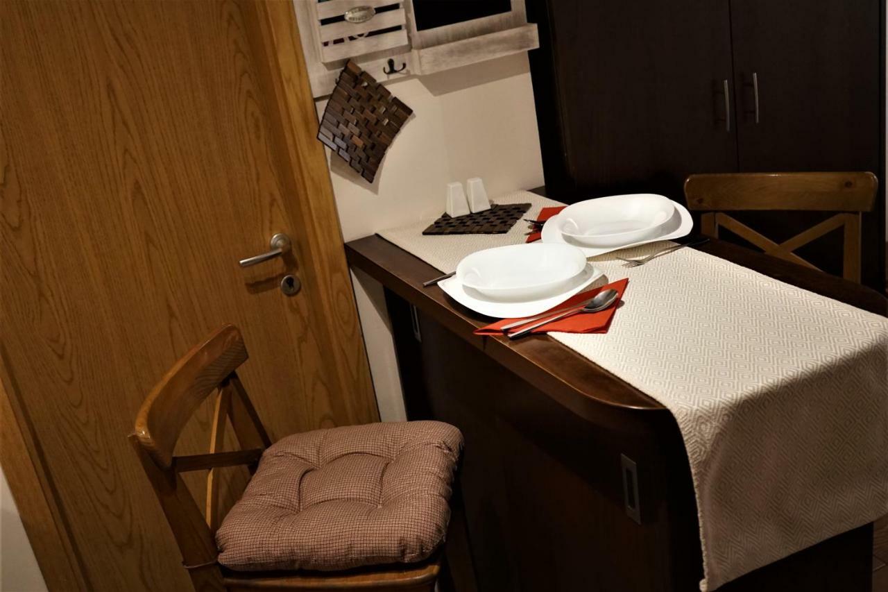 Momo'S Studio Apartment ザグレブ エクステリア 写真