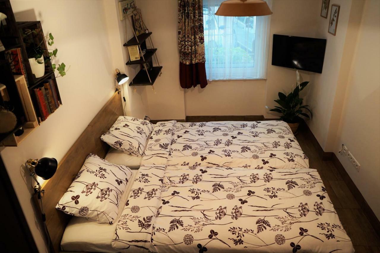 Momo'S Studio Apartment ザグレブ エクステリア 写真
